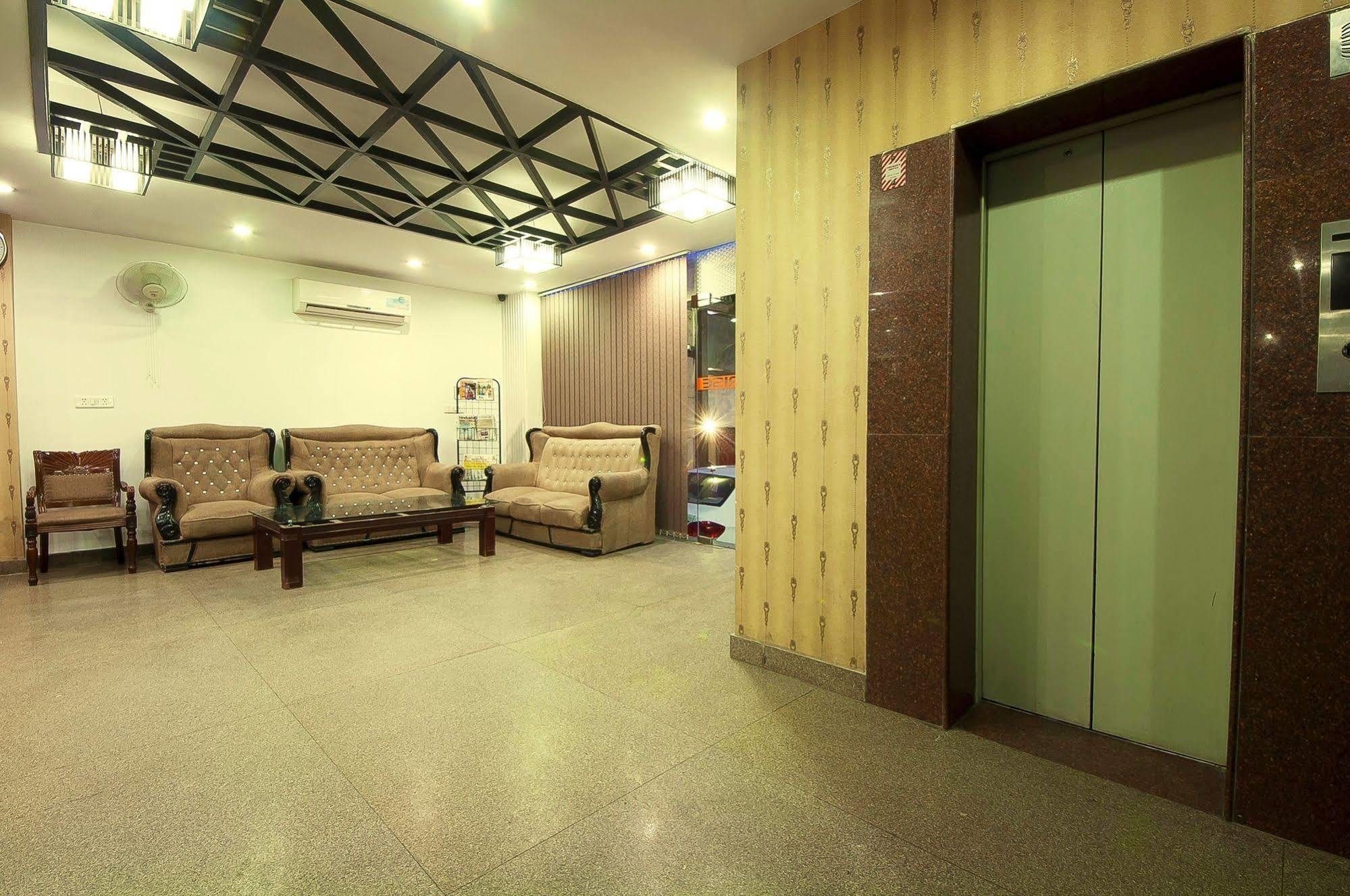 Hotel Sunrise Delhi  Exterior photo